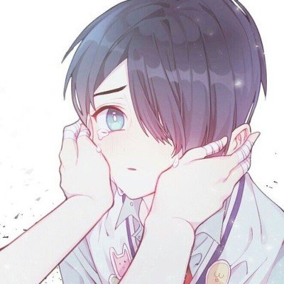 租客藏近千斤尿液塞满柜子床底